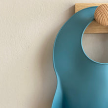 Φόρτωση εικόνας στο εργαλείο προβολής Συλλογής, Σαλιάρα Σιλικόνης Smoke blue