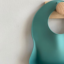 Φόρτωση εικόνας στο εργαλείο προβολής Συλλογής, Σαλιάρα Σιλικόνης Forest green