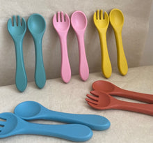 Φόρτωση εικόνας στο εργαλείο προβολής Συλλογής, Κουτάλι + Πηρούνι Σιλικόνης Forest green