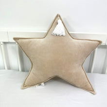 Φόρτωση εικόνας στο εργαλείο προβολής Συλλογής, Διακοσμητικό μαξιλάρι Αστέρι Beige