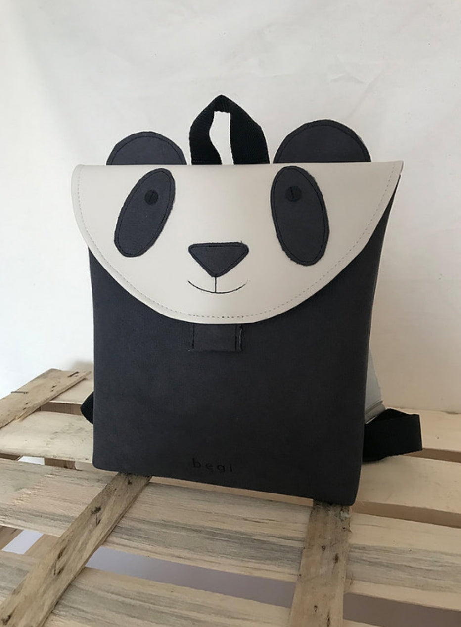 Kids backpack panda